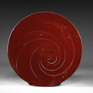 Very large lacquered charger by Suzuki Ichiji 鈴木一二