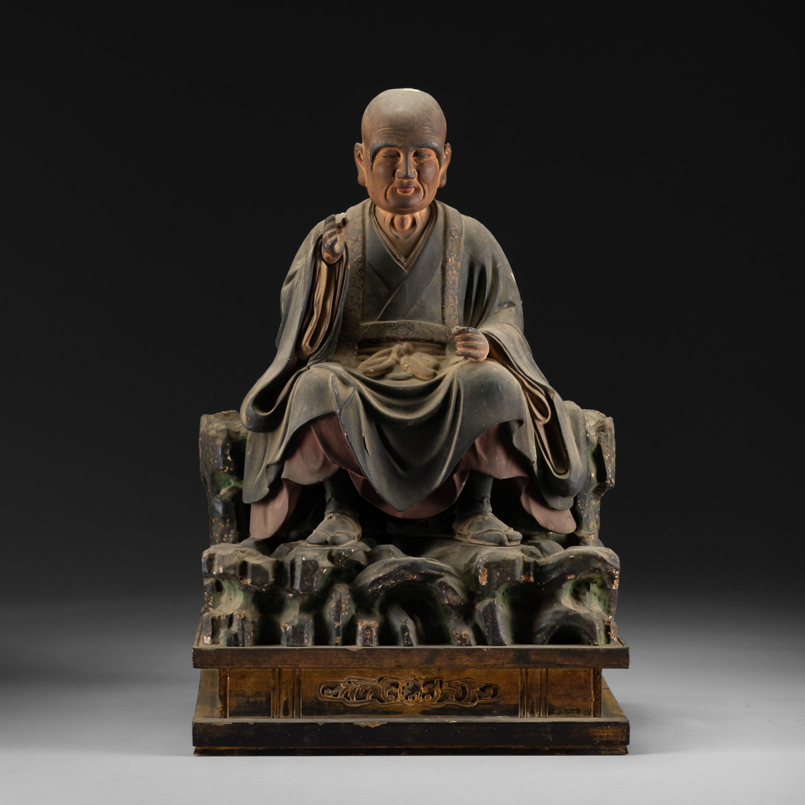 Figure of seated Rakan 羅漢 (arhat)