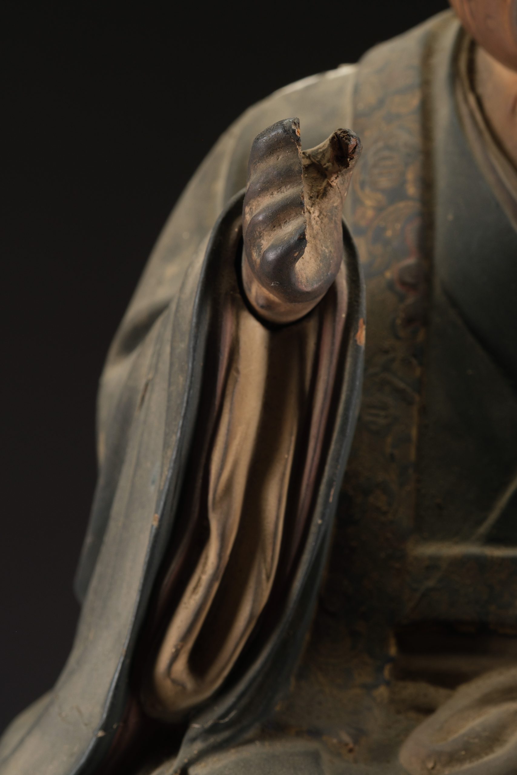 Figure of seated Rakan 羅漢 (arhat) - Image 10