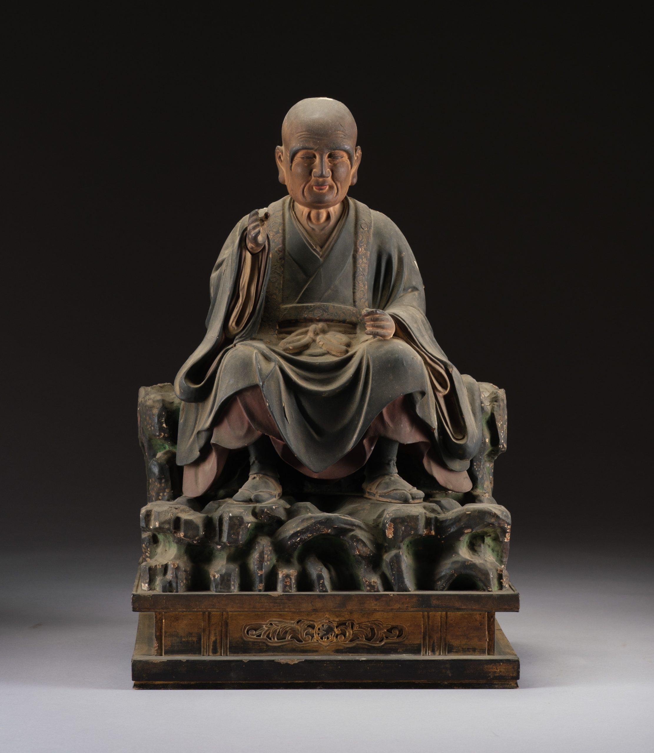 Figure of seated Rakan 羅漢 (arhat) - Image 2