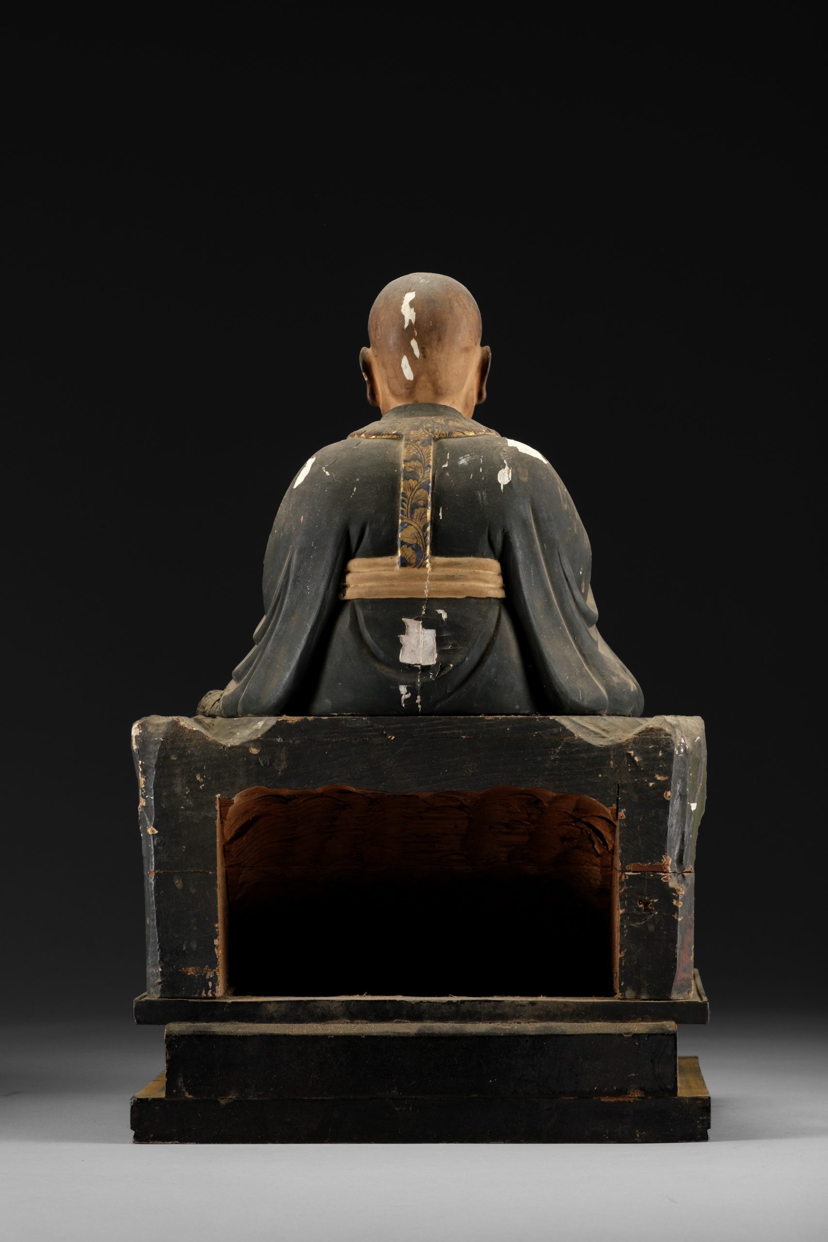 Figure of seated Rakan 羅漢 (arhat) - Image 5