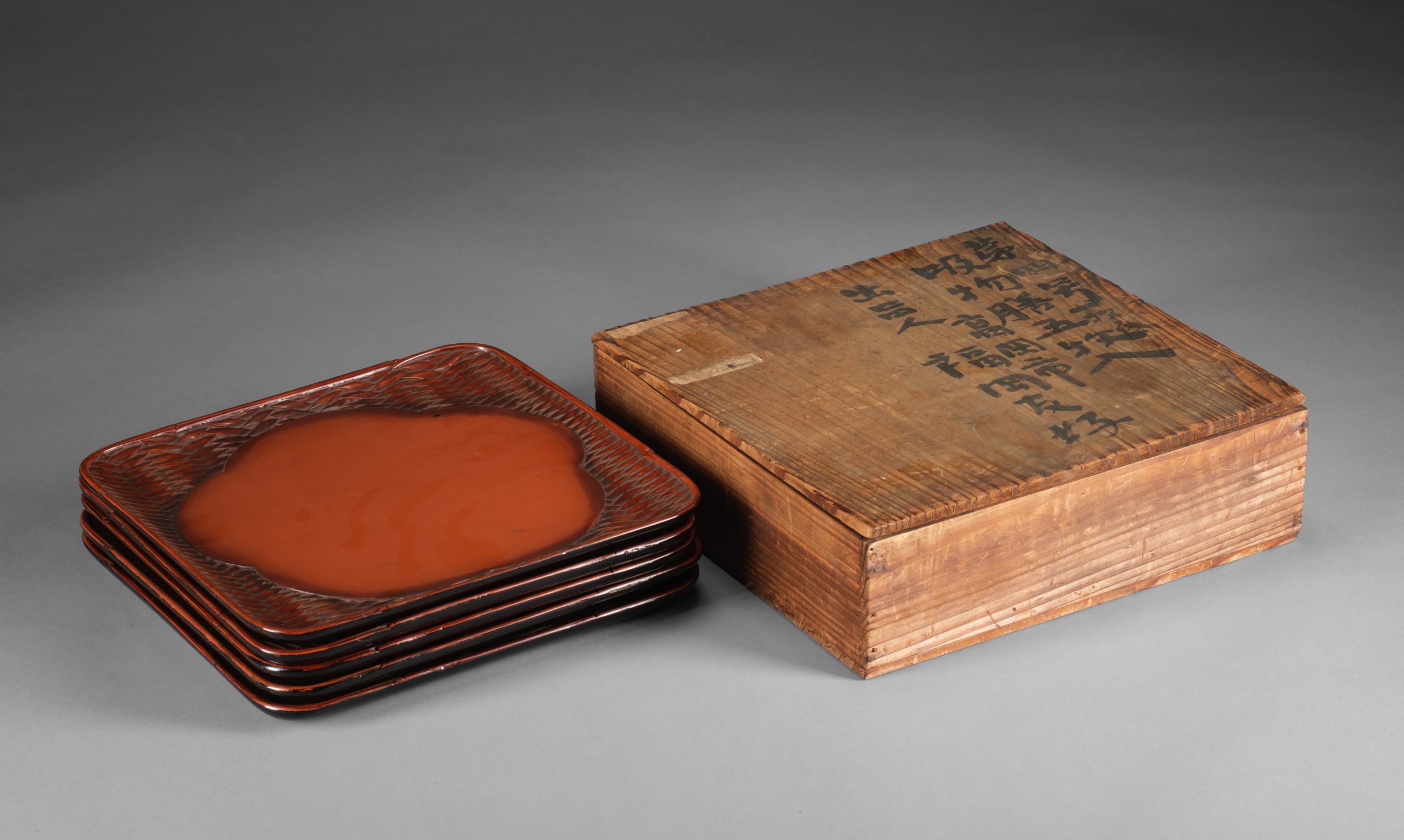 Takaoka lacquer serving trays 5 pcs - Image 5