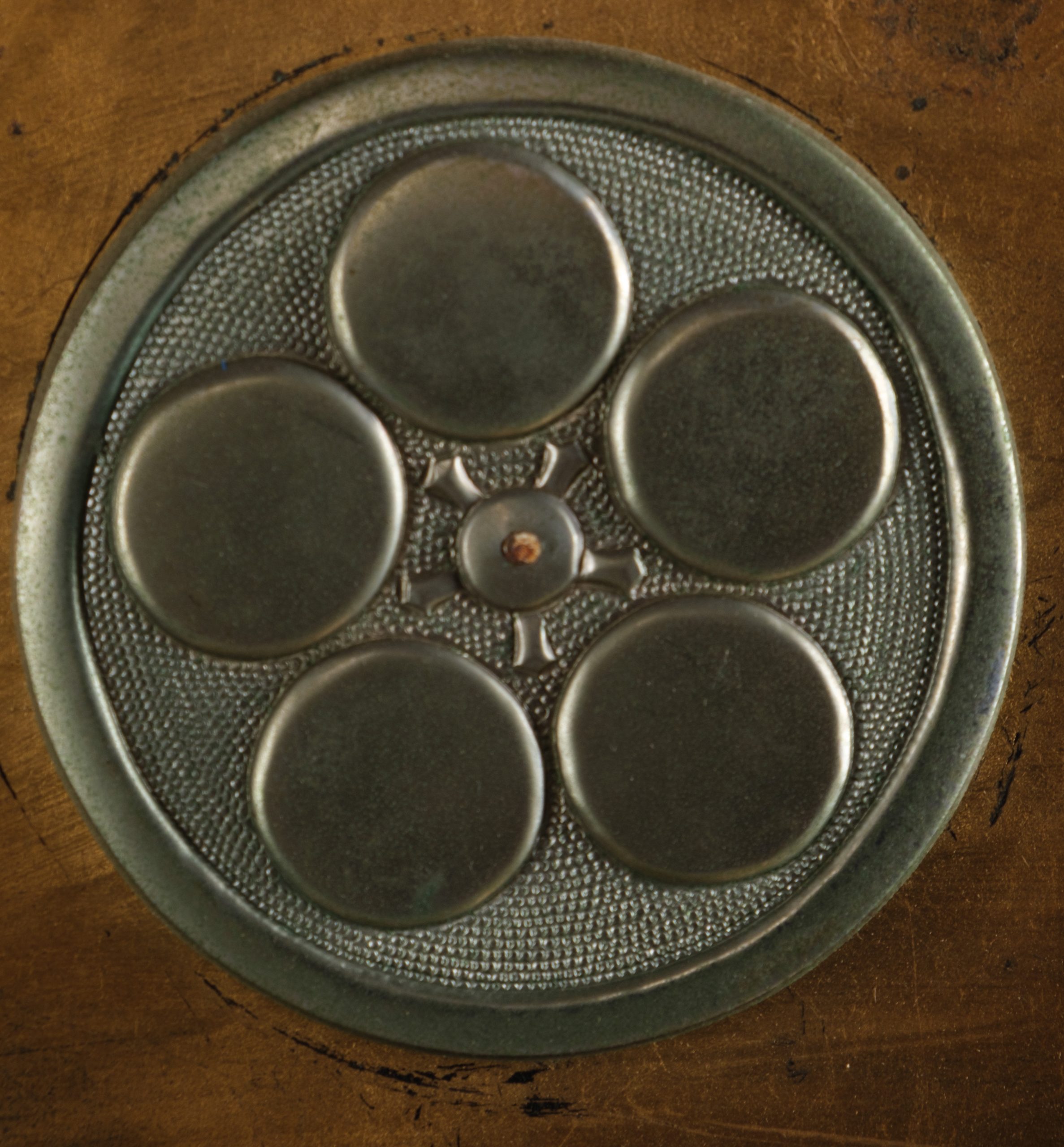 Pair of Japanese hanging court instruments - Image 10