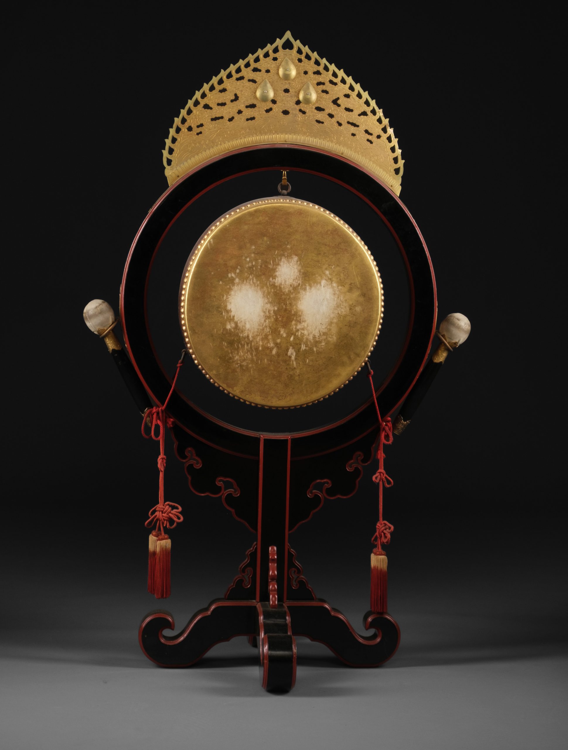 Pair of Japanese hanging court instruments - Image 7