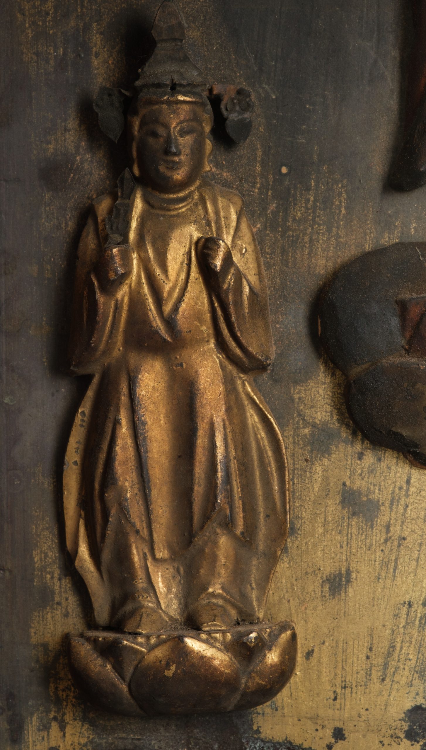 Portable shrine 厨子 (zushi) with Jizô Bosatsu 地蔵菩薩 and attendant ensemble - Image 4