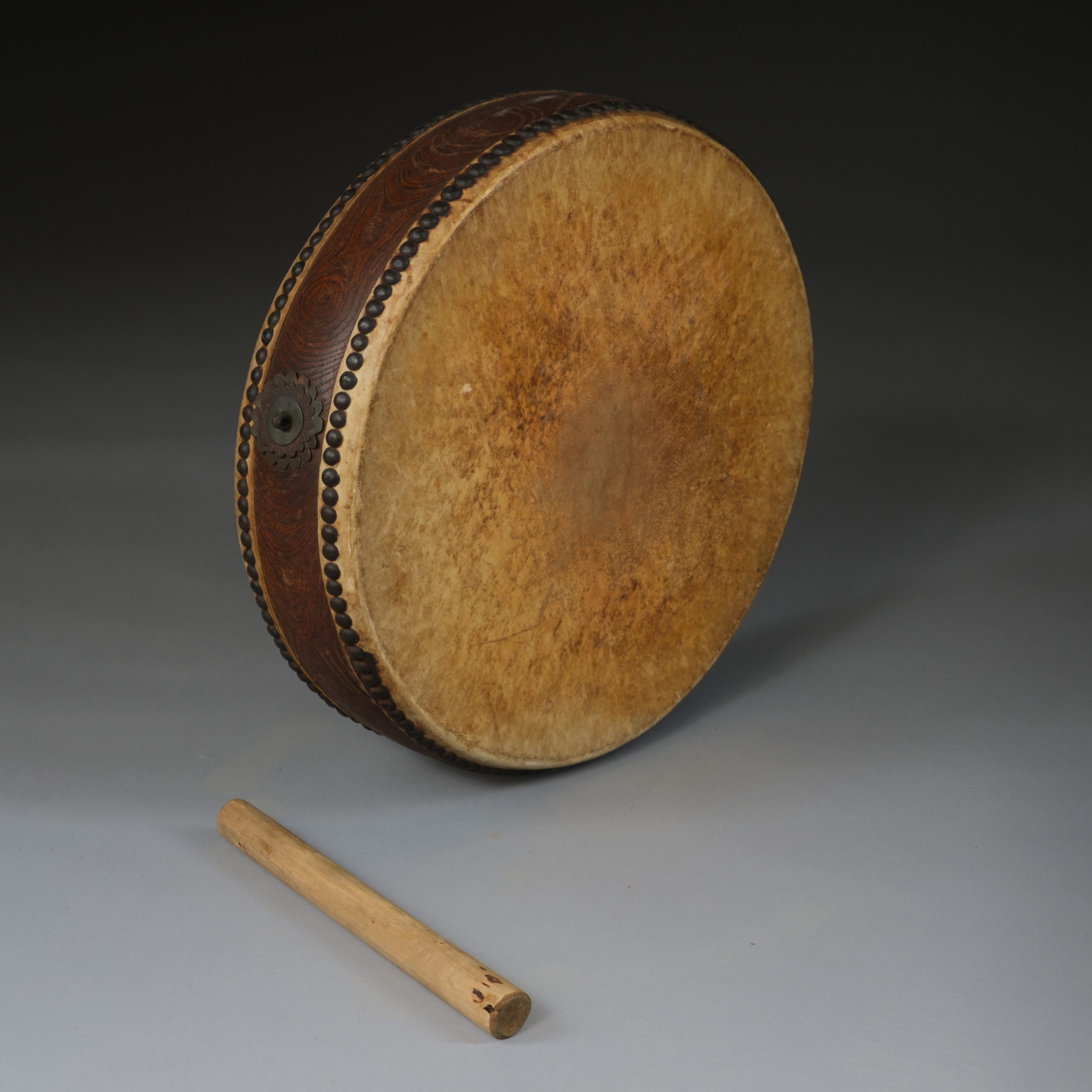 Japanese flat drum 平太鼓 (hira-daiko)