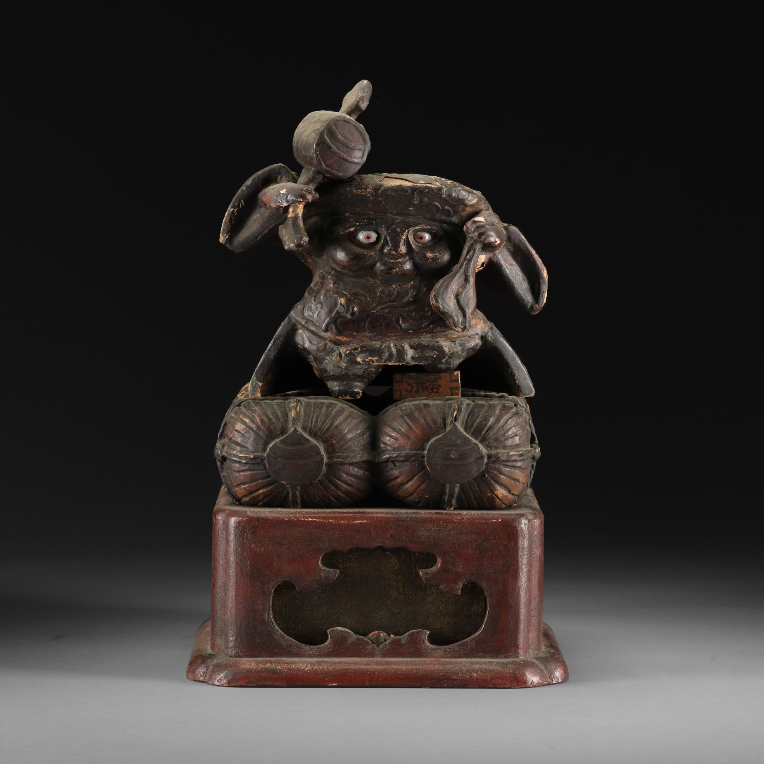 17th-century wooden figure of Daikokuten 大黒天