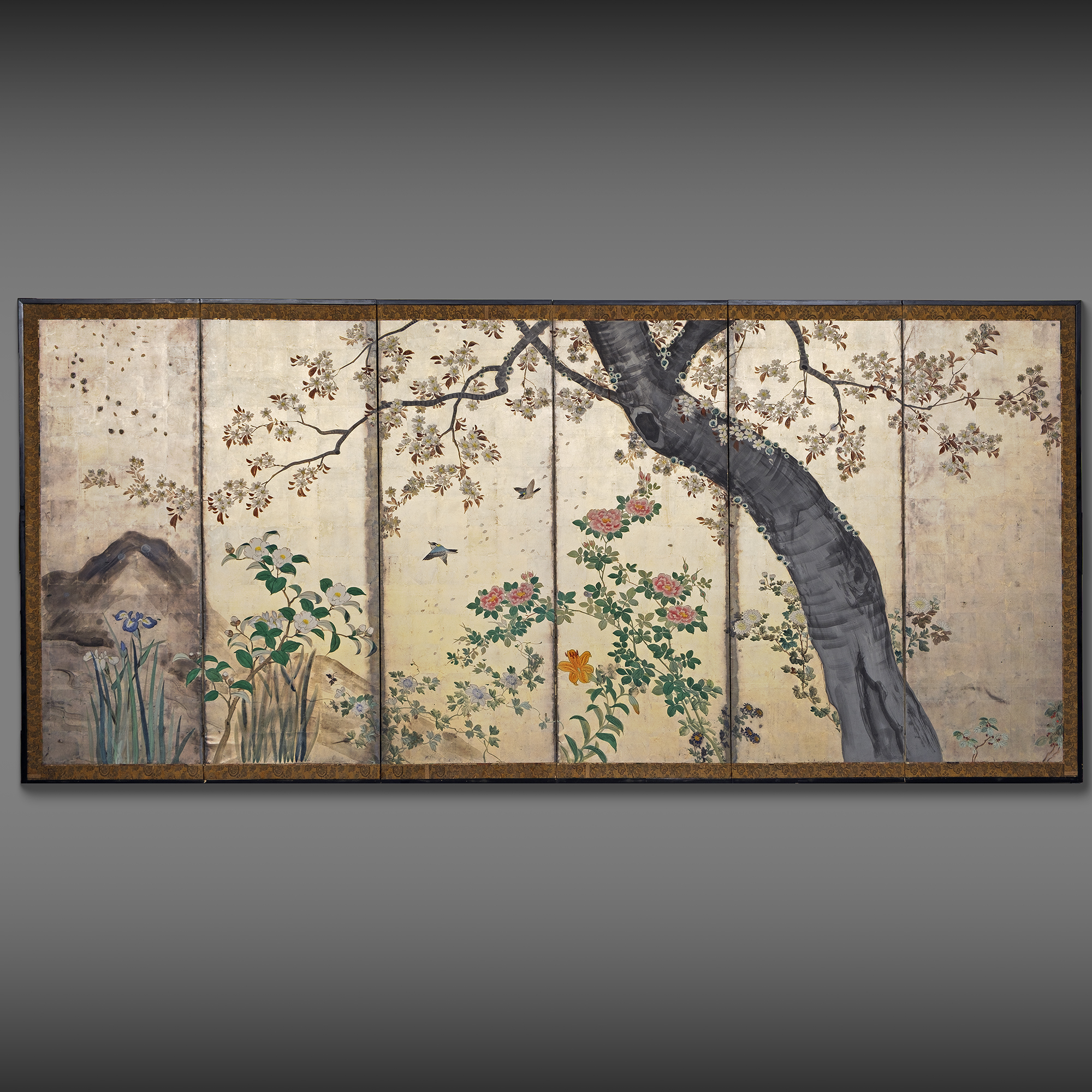 Superb folding screen spring garden on silver leaf - Image 2