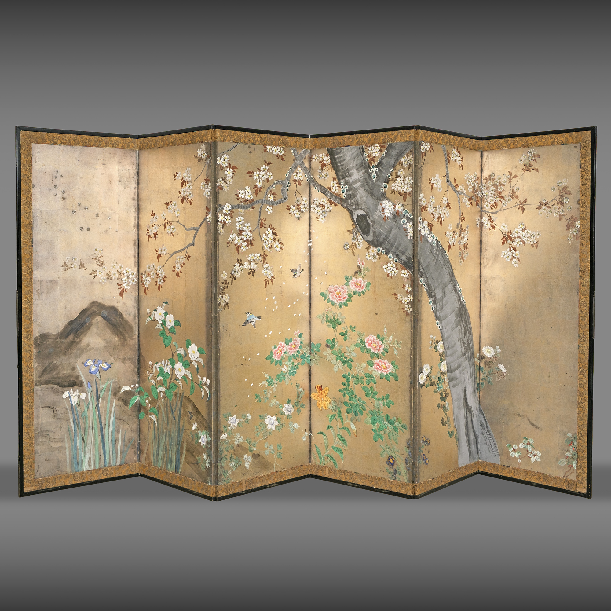 Superb folding screen spring garden on silver leaf - Image 3