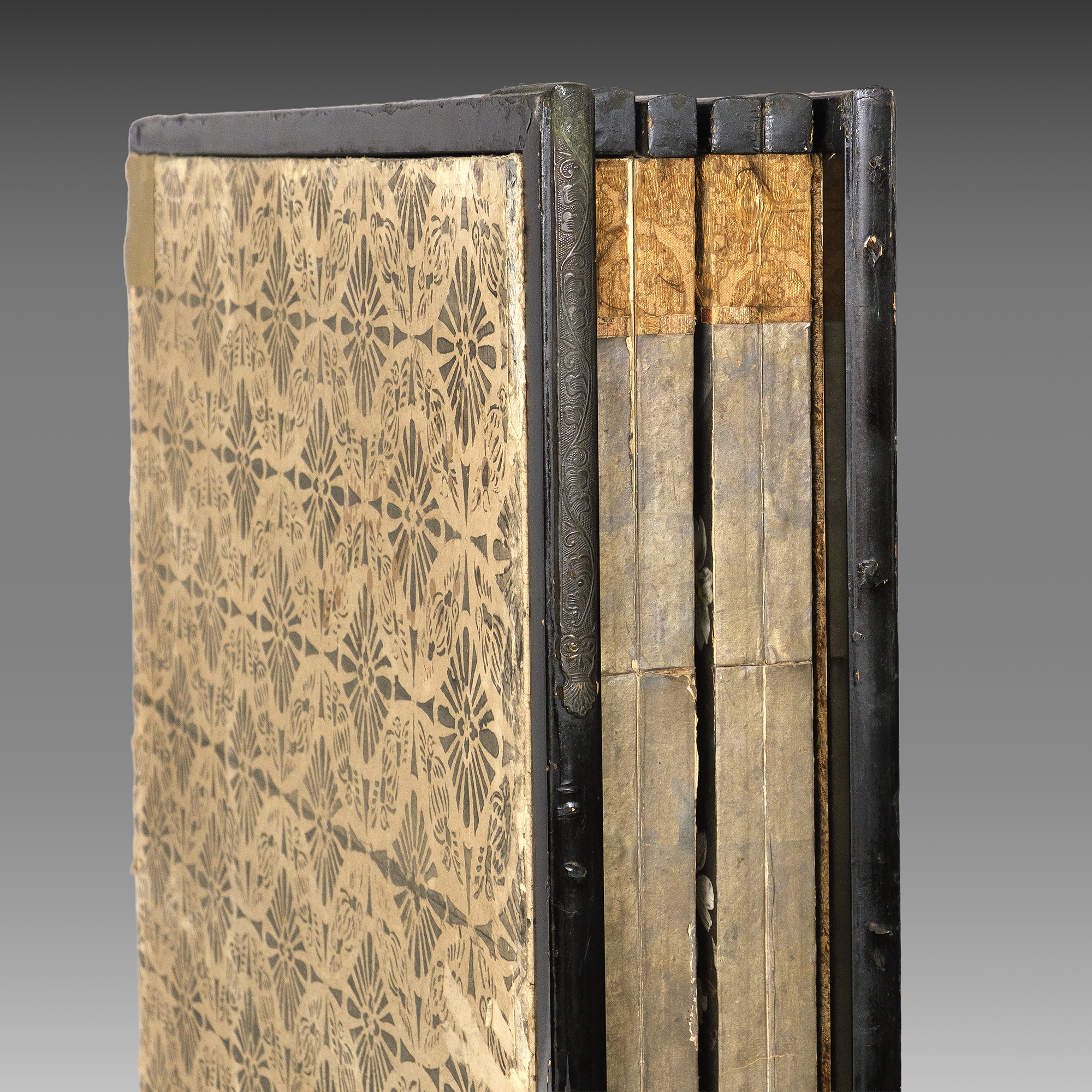 Superb folding screen spring garden on silver leaf - Image 12
