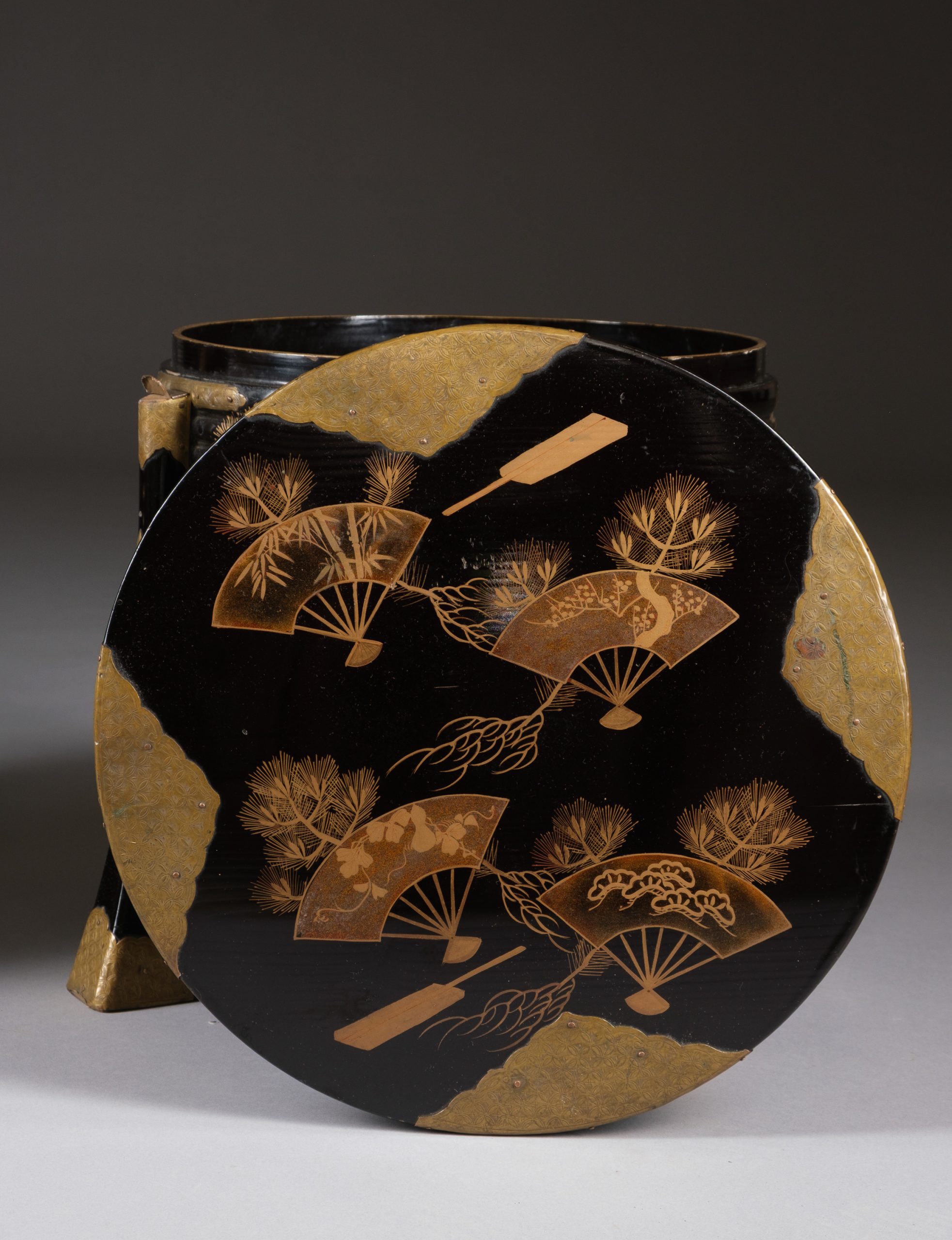 Pair of lacquered wooden hokai 行器 (covered portable food containers), - Image 4