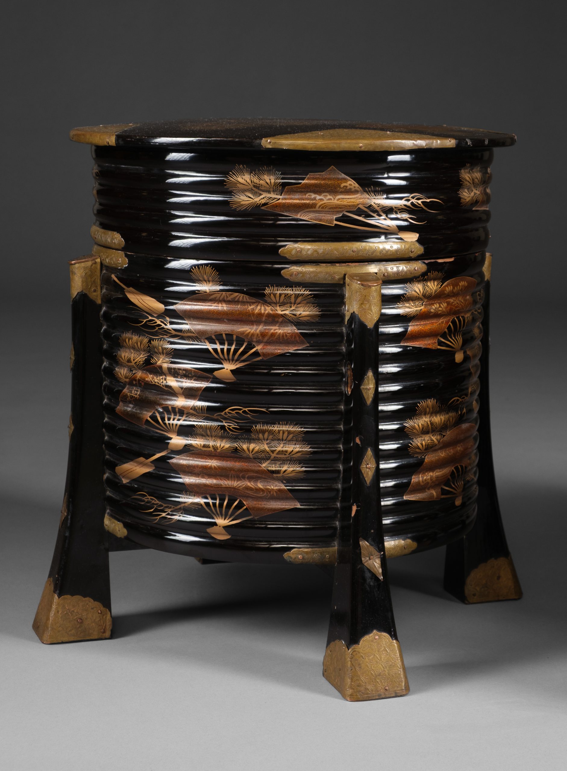 Pair of lacquered wooden hokai 行器 (covered portable food containers), - Image 3