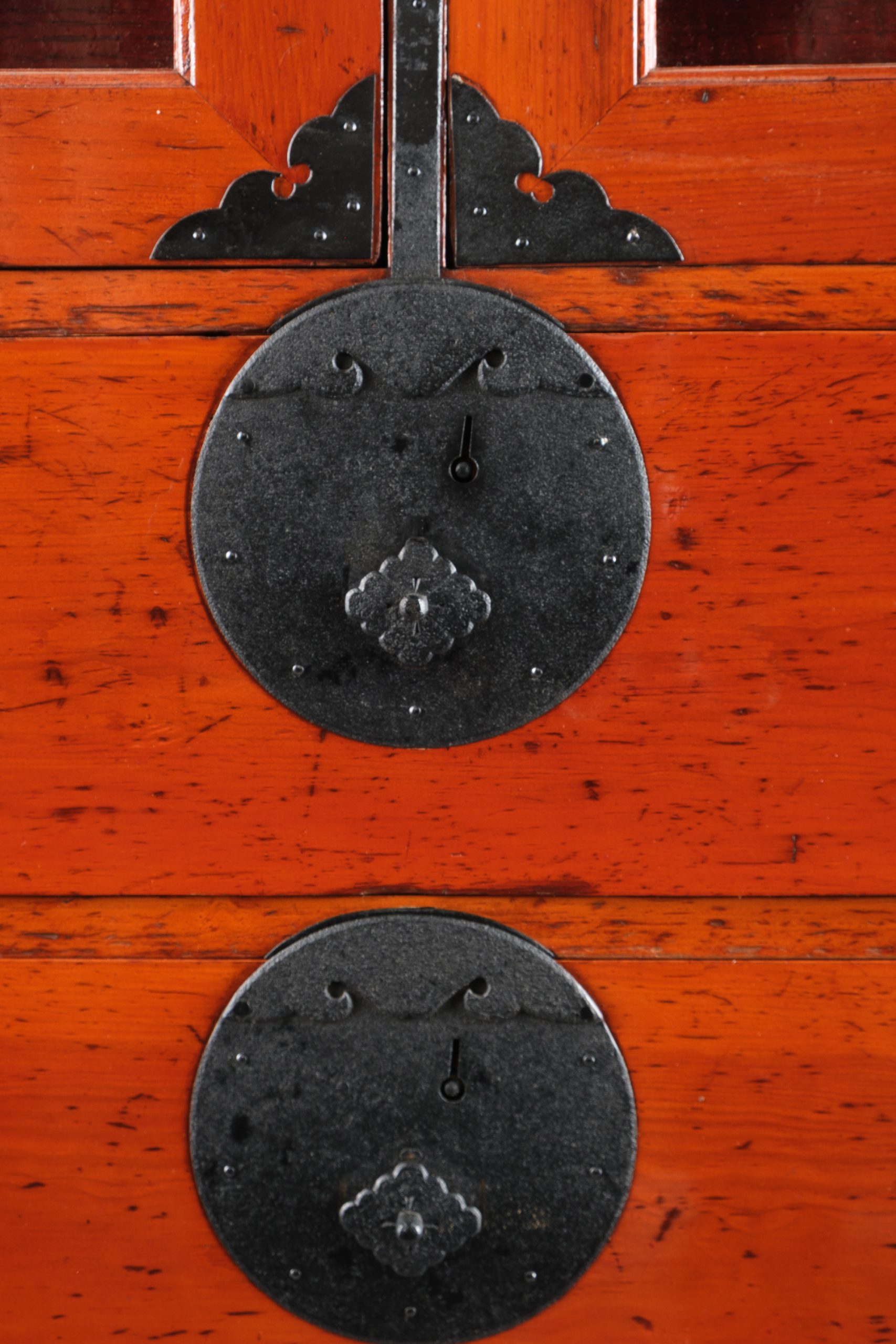 Red lacquered cabinet - Image 6