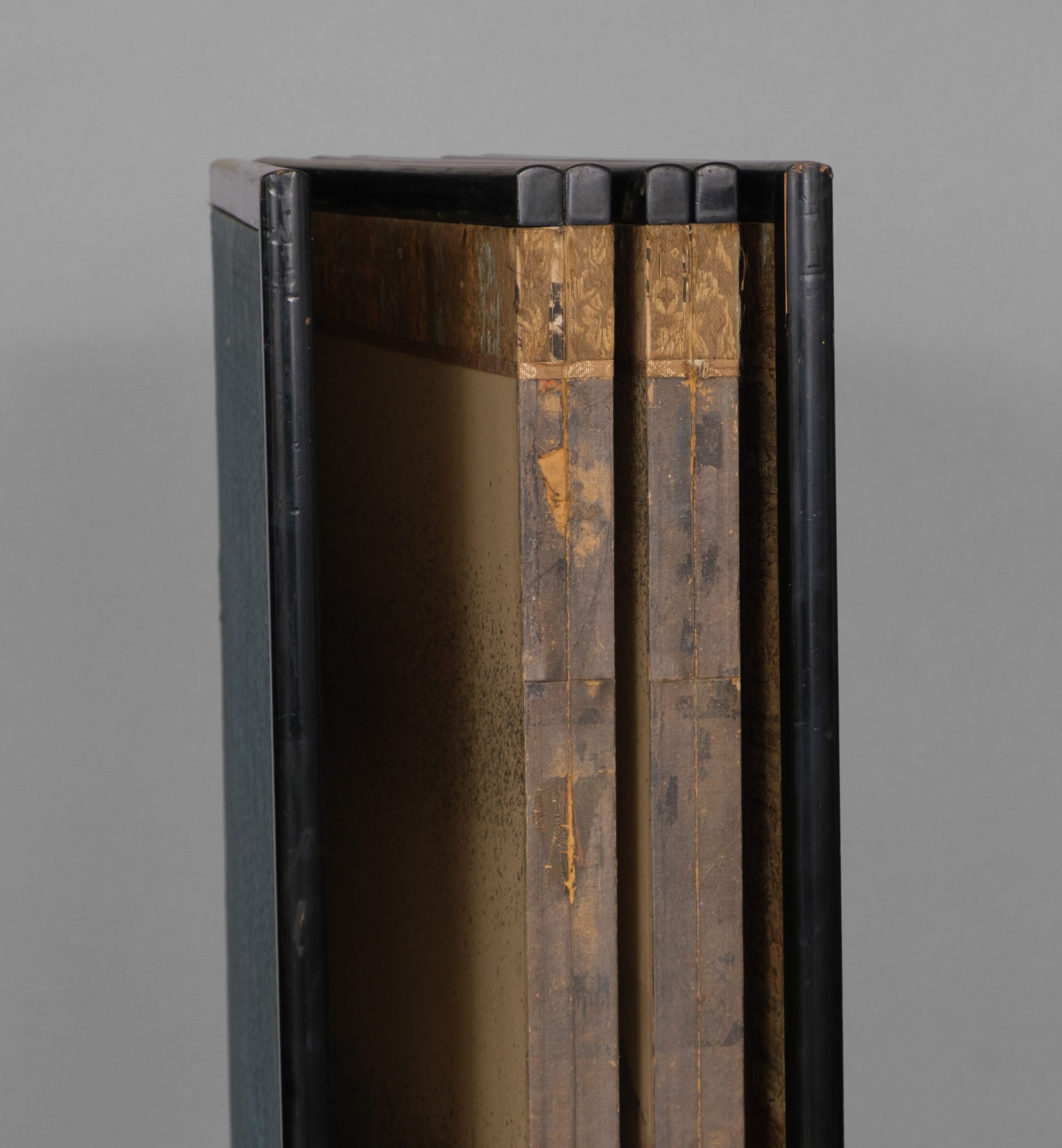 Screen waterside landscape by Kanô Eigaku 狩野永岳 (1790–1867) - Image 18