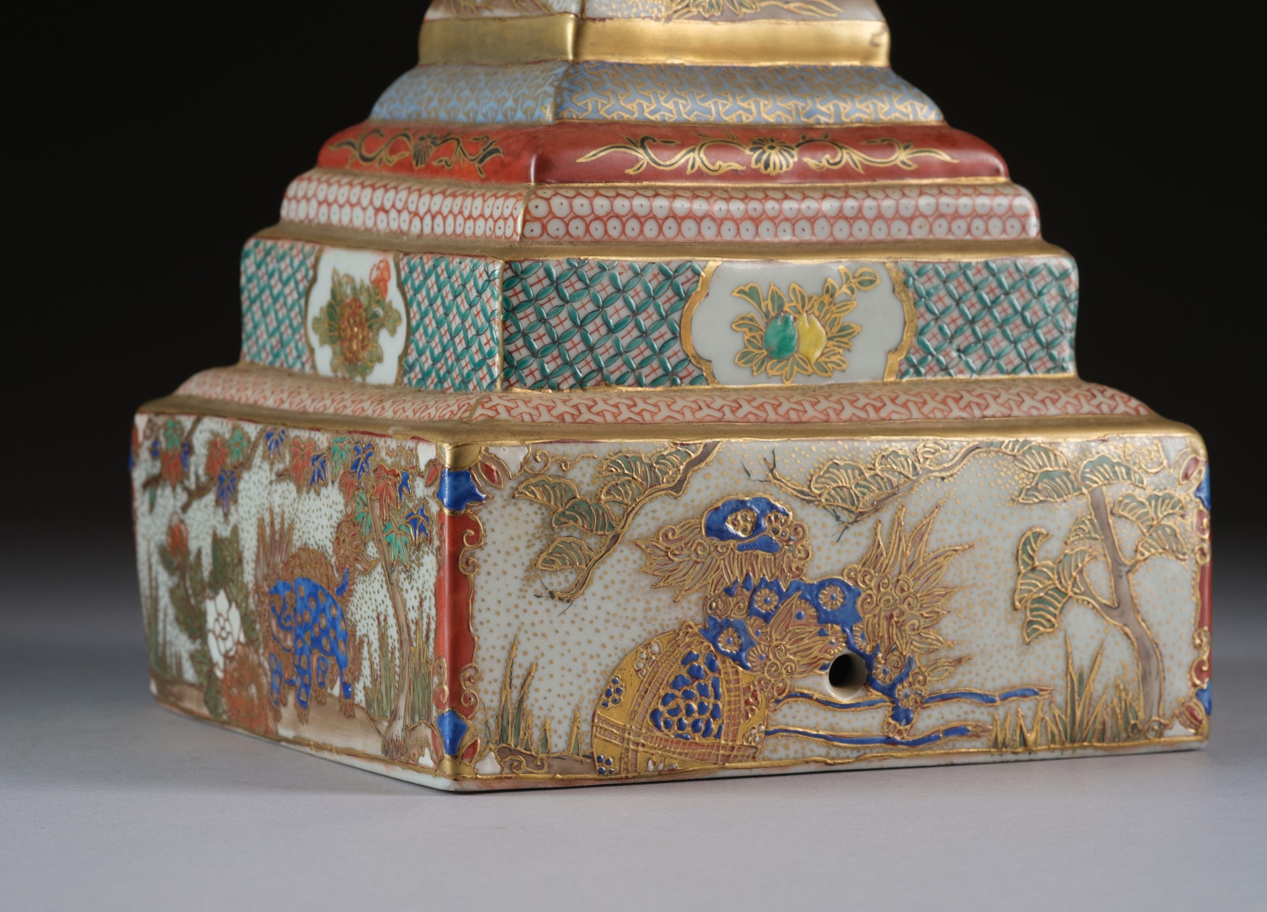 2-part Kutani porcelain lantern 燈籠 (tôrô) - Image 10