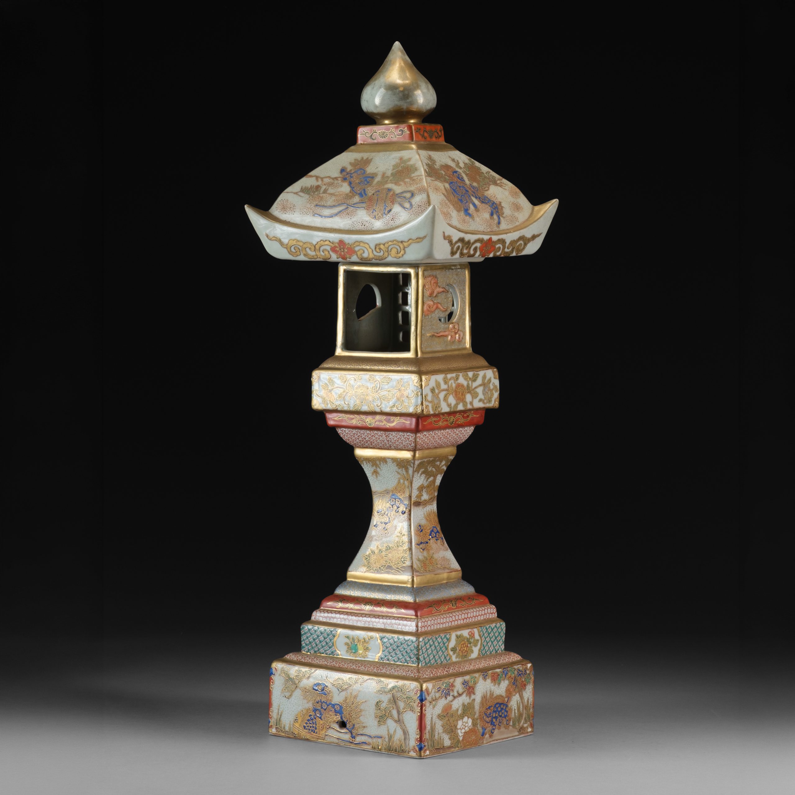 2-part Kutani porcelain lantern 燈籠 (tôrô) - Image 3