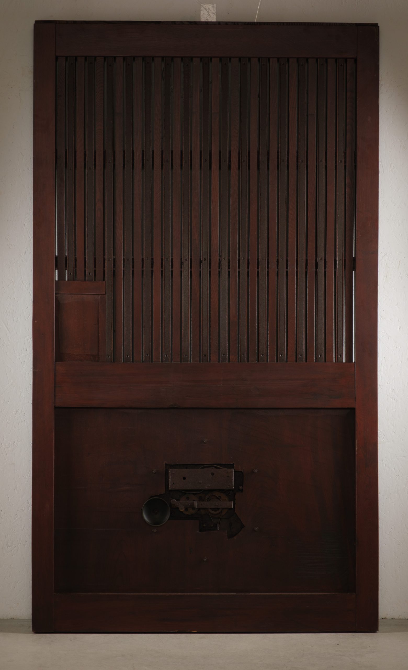 Antique storehouse door - Image 11