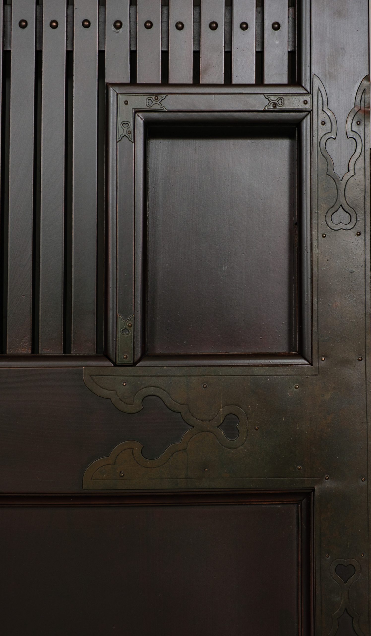 Antique storehouse door - Image 4