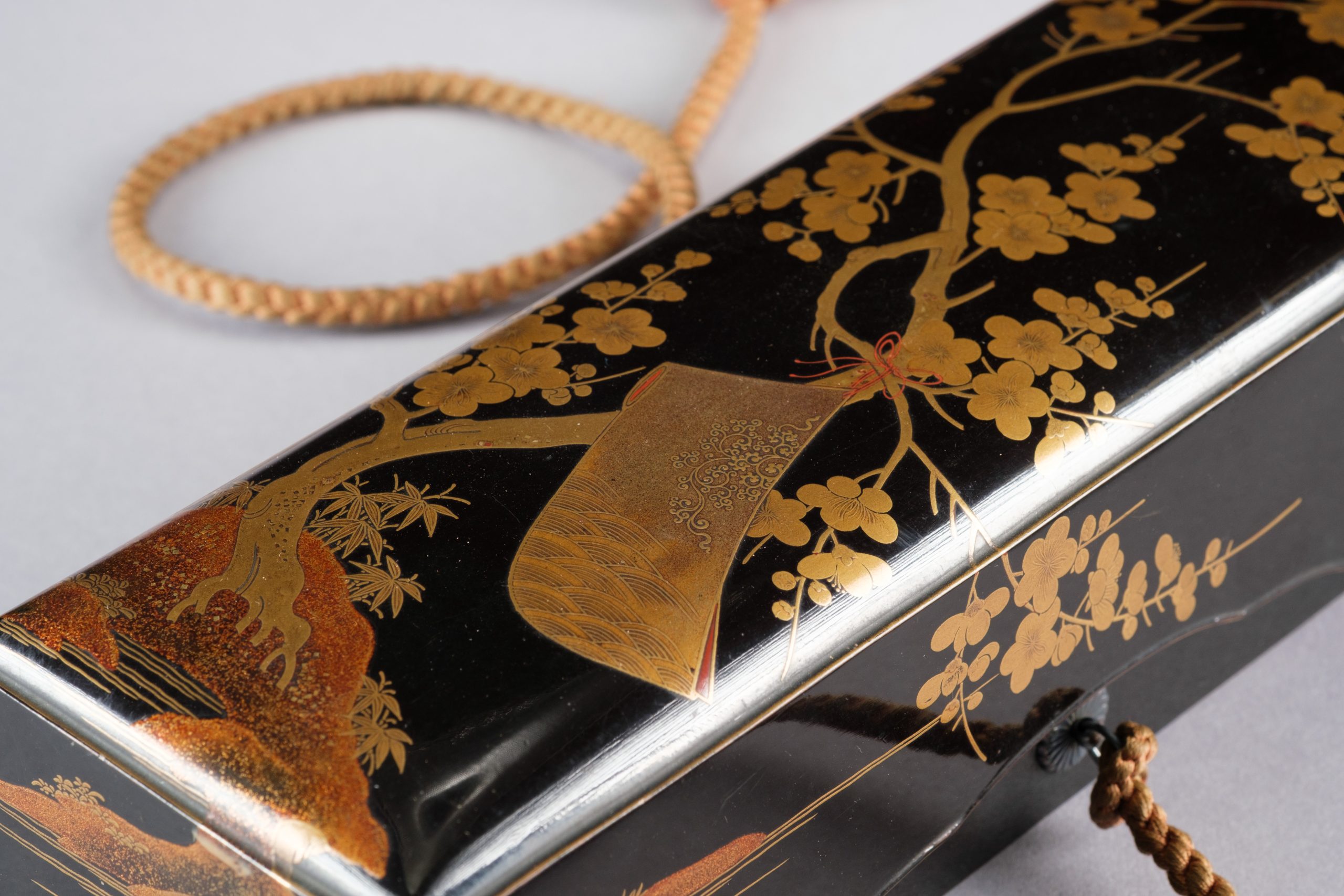 Lacquer fubako 文箱 (box for letters and papers) - Image 2