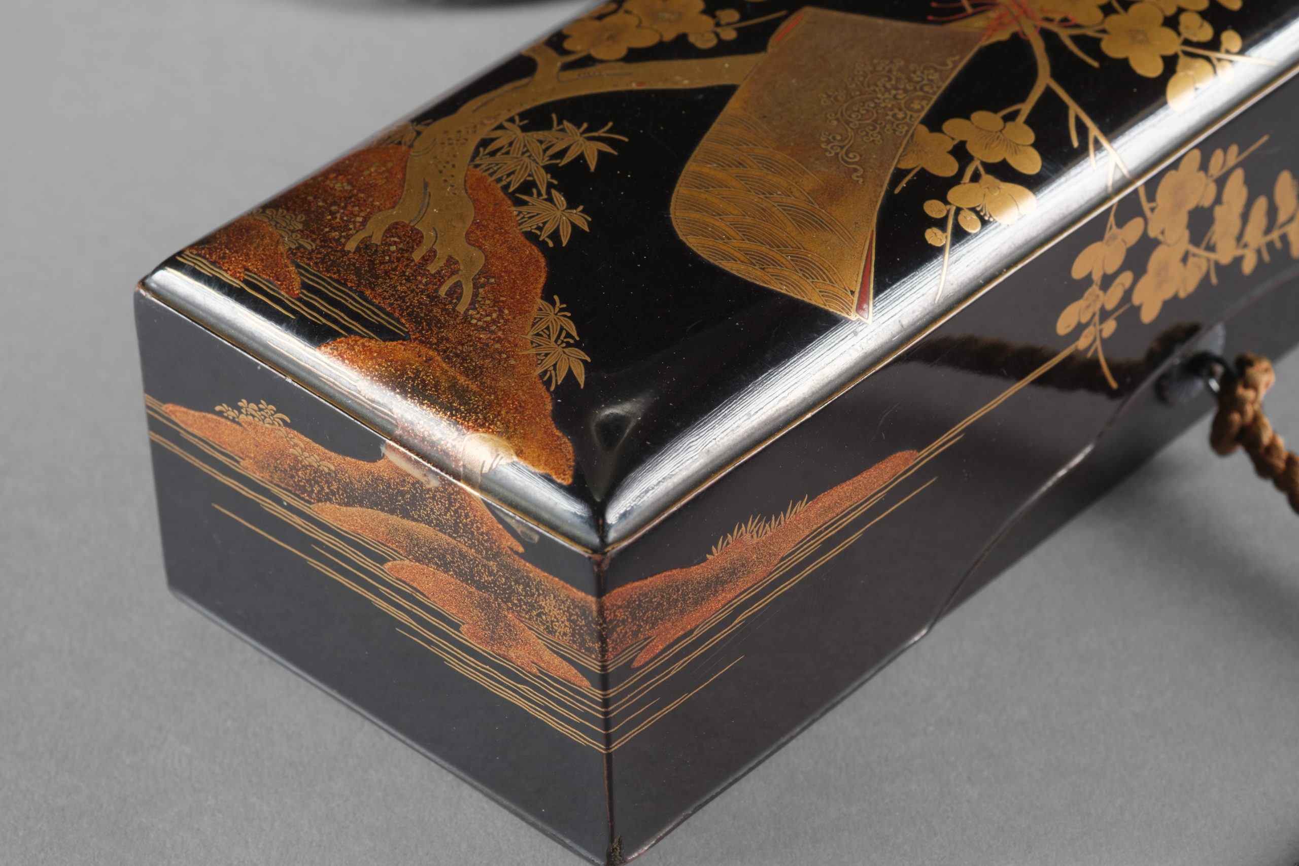 Lacquer fubako 文箱 (box for letters and papers) - Image 3