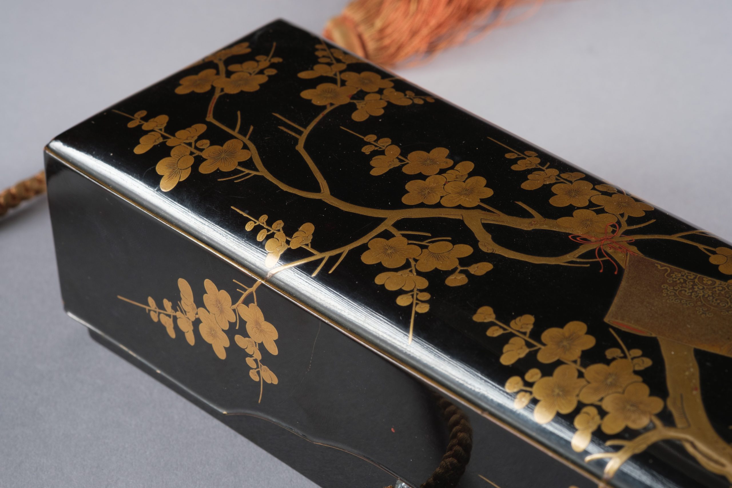 Lacquer fubako 文箱 (box for letters and papers) - Image 4